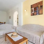 Villa Youla