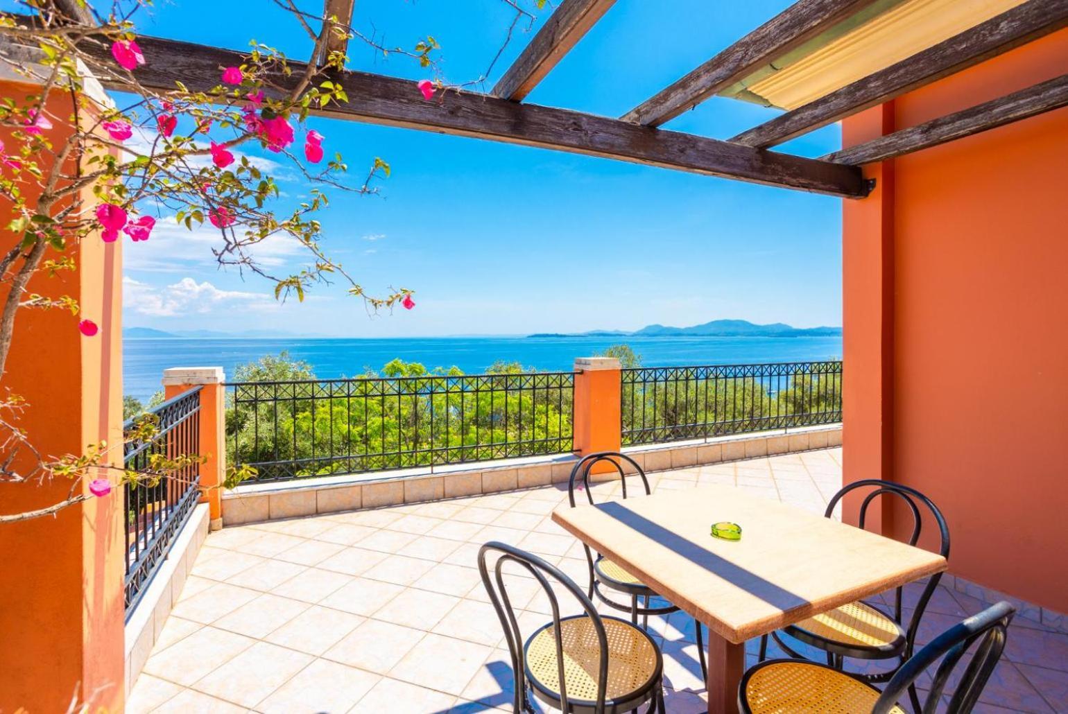 Villa Youla Nisaki (Corfu)